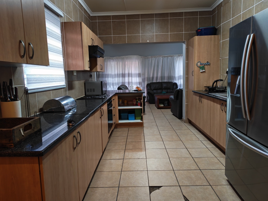 3 Bedroom Property for Sale in Protea Park North West